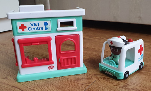 Chad valley tots town - valley,